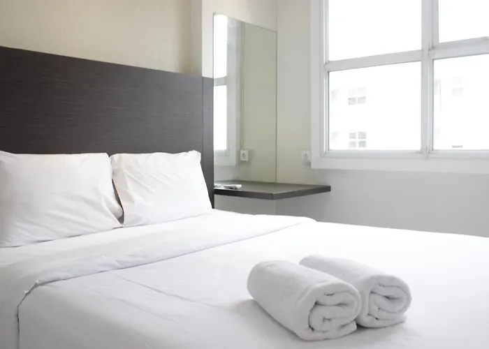 Spacious Designed 2Br Dago Butik Apartment By Travelio