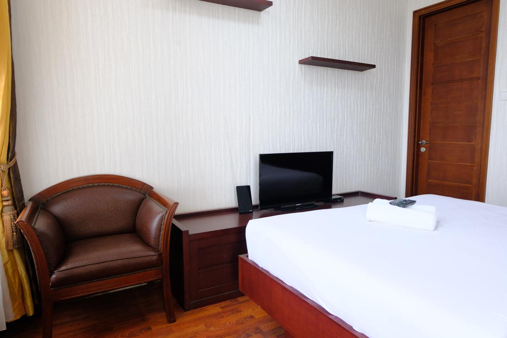Apartemen Spacious Designed 2br Dago Butik By Travelio